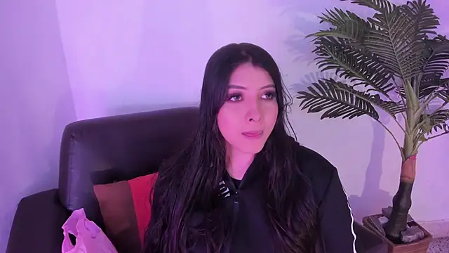 Snapshot of Miia_Thompsonn chatting on March 8, 2025, 3:06 am Miia Thompsonn online show from March 8, 2025, 3:06 am