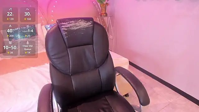 Miia Thompsonn online show from March 27, 2026, 10:00 pm