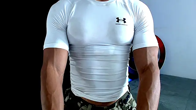 Snapshot of Antonywebb94 chatting on February 15, 2026, 6:18 pm Antonywebb94 online show from February 15, 2026, 6:18 pm