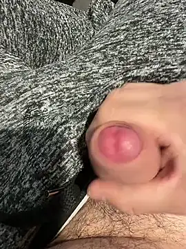 Snapshot of Kissoks1@xh chatting on November 17, 2025, 8:57 pm Kissoks1xh online show from November 17, 2025, 8:57 pm