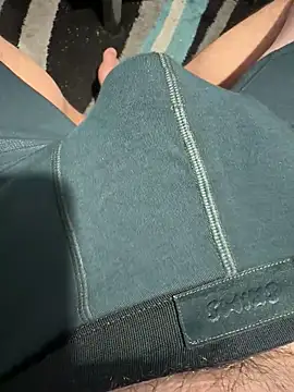 Snapshot of Kissoks1@xh chatting on February 26, 2026, 7:36 pm Kissoks1xh online show from February 26, 2026, 7:36 pm