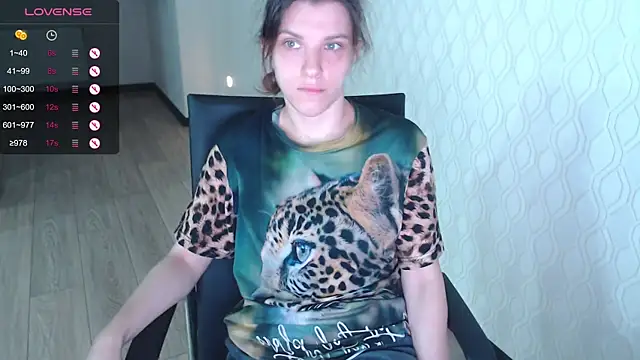 Snapshot of LisaHeart chatting on October 19, 2025, 5:16 pm LisaHeart online show from October 19, 2025, 5:16 pm