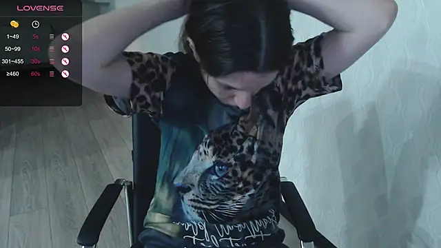 Snapshot of LisaHeart chatting on October 27, 2025, 3:46 pm LisaHeart online show from October 27, 2025, 3:46 pm