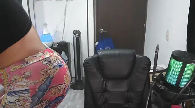 CarolinaRincon online show from March 16, 2025, 2:21 am