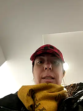 eveangelll online show from November 23, 2025, 8:02 am