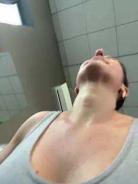 eveangelll online show from April 9, 2026, 6:19 am