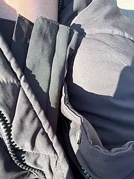 eveangelll online show from March 21, 2025, 11:12 am