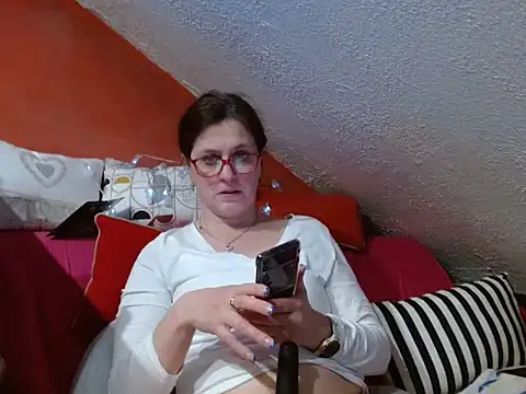 lanax online show from March 3, 2025, 1:56 pm