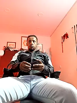 Snapshot of AlejoKhalifa_ chatting on March 7, 2026, 9:27 am AlejoKhalifa online show from March 7, 2026, 9:27 am