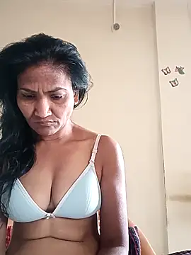 Snapshot of sunita6009 chatting on February 13, 2026, 4:01 am sunita6009 online show from February 13, 2026, 4:01 am