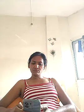 sunita6009 online show from June 19, 2026, 2:28 am
