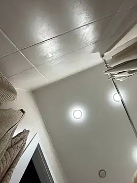 Yourdirtybitch online show from February 10, 2025, 3:57 am