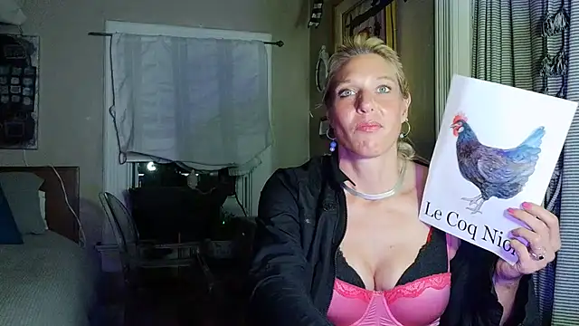 Glamazonx online show from June 19, 2026, 6:30 am