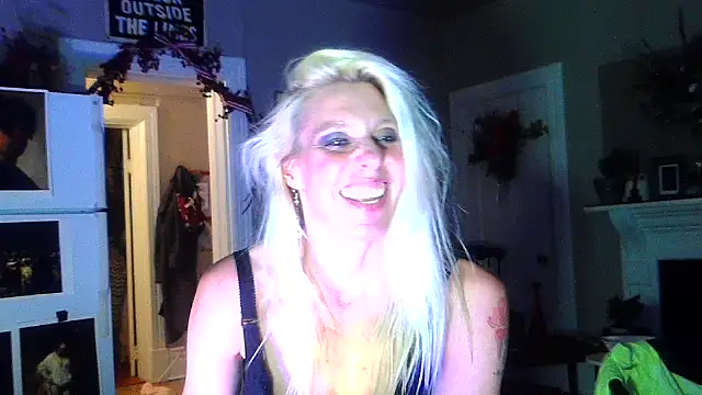 Glamazonx online show from November 26, 2025, 2:33 am