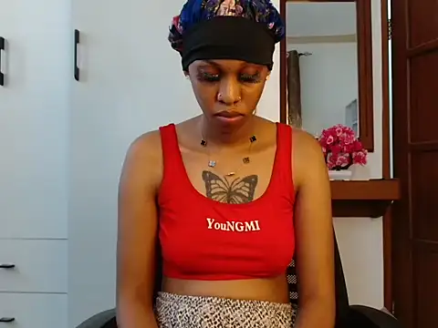 queencydoll online show from December 19, 2025, 9:33 am