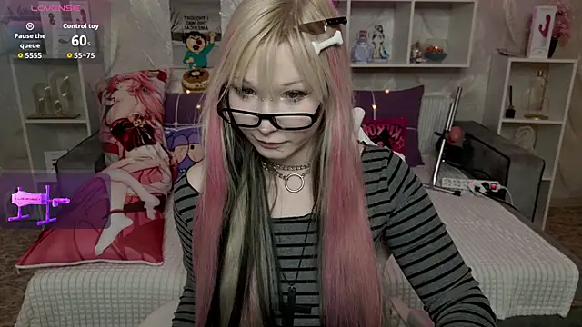 MeowkaKitty online show from March 23, 2026, 2:44 am