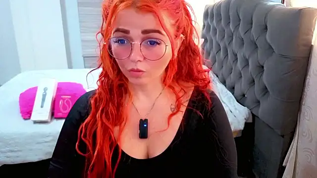 Alexatexa2929 online show from March 18, 2026, 8:43 pm