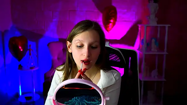 Snapshot of EllaHorton chatting on March 3, 2025, 12:17 pm EllaHorton online show from March 3, 2025, 12:17 pm