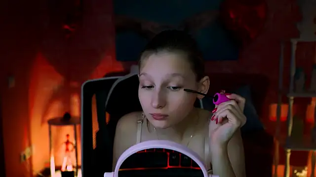 Snapshot of EllaHorton chatting on March 22, 2025, 5:39 am EllaHorton online show from March 22, 2025, 5:39 am