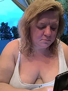 jusichka online show from July 19, 2026, 6:15 pm