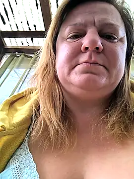 Snapshot of jusichka chatting on March 28, 2026, 7:42 am jusichka online show from March 28, 2026, 7:42 am