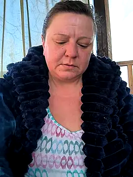 Snapshot of jusichka chatting on March 22, 2026, 6:26 am jusichka online show from March 22, 2026, 6:26 am