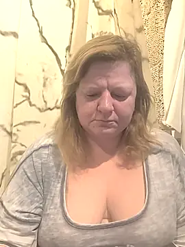 Snapshot of jusichka chatting on February 20, 2026, 7:10 am jusichka online show from February 20, 2026, 7:10 am