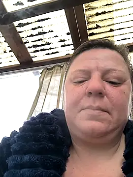 Snapshot of jusichka chatting on March 19, 2026, 6:02 am jusichka online show from March 19, 2026, 6:02 am