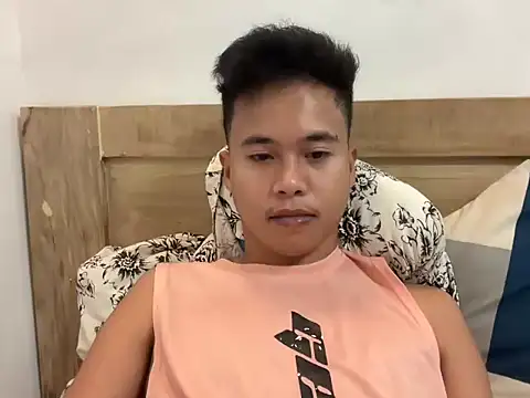 Snapshot of Asiantwink21 chatting on September 24, 2025, 7:37 am Asiantwink21 online show from September 24, 2025, 7:37 am