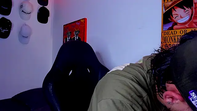 Snapshot of Drako_Lamar chatting on April 14, 2026, 1:43 am Drako Lamar online show from April 14, 2026, 1:43 am