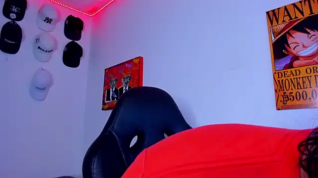 Snapshot of Drako_Lamar chatting on April 6, 2026, 7:15 pm Drako Lamar online show from April 6, 2026, 7:15 pm