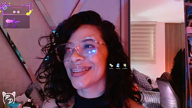 paula daniela1 online show from June 1, 2026, 9:25 pm