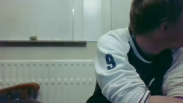 bertolini online show from April 24, 2026, 8:00 pm