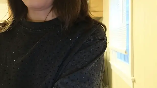 sexylilly69 online show from November 11, 2025, 10:37 pm