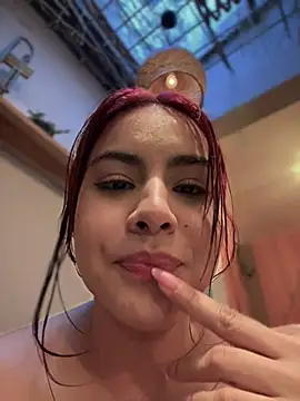 Zarah Blare online show from January 25, 2025, 11:00 pm