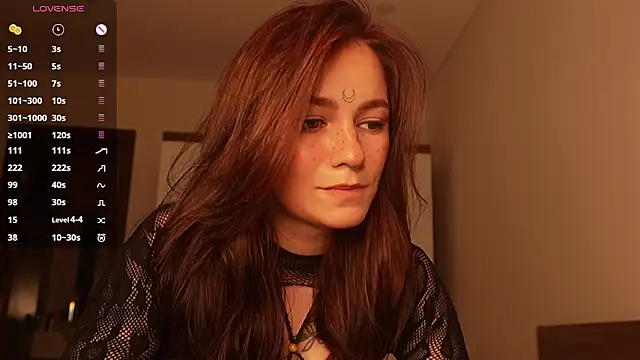 girl with snaketatto0 online show from March 25, 2026, 3:06 am