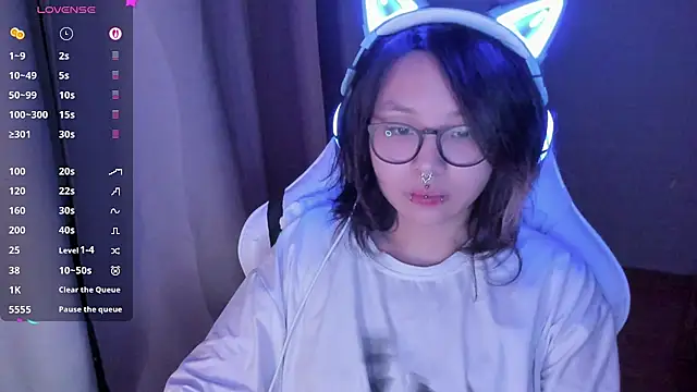 maydaykimmy online show from April 4, 2026, 8:59 pm