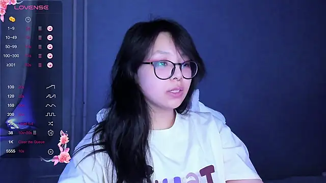 maydaykimmy online show from December 17, 2024, 3:39 am