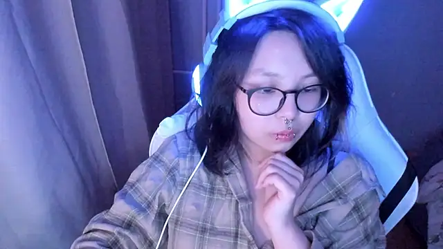 maydaykimmy online show from May 1, 2026, 9:53 pm
