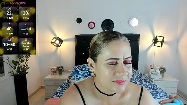 sophiahunt286 online show from February 1, 2025, 9:51 pm