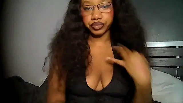 Snapshot of goddessdaisysky chatting on June 17, 2026, 2:22 am goddessdaisysky online show from June 17, 2026, 2:22 am