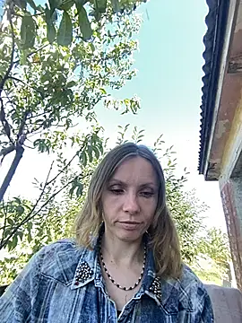 Anita-Smith online show from July 18, 2026, 6:33 am