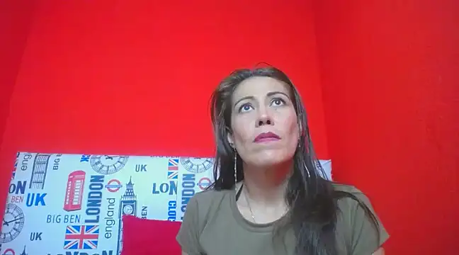 alejandracooper  online show from January 14, 2025, 6:49 pm