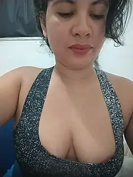 Yara0k online show from June 18, 2026, 11:21 pm