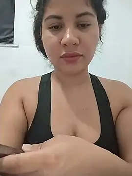 Yara0k online show from April 1, 2026, 11:23 pm