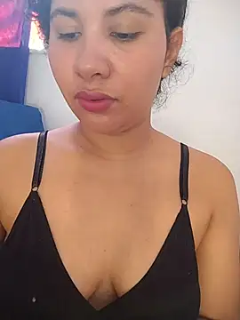 Yara0k online show from May 20, 2026, 11:51 am