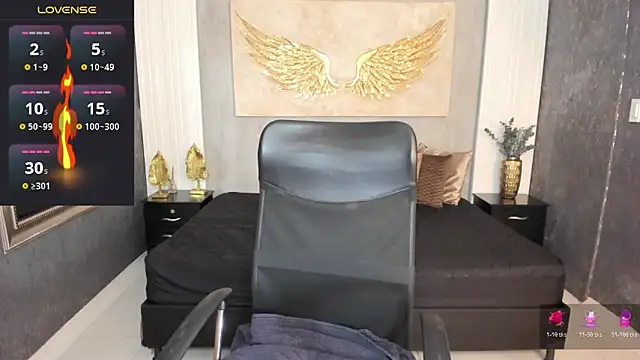 Snapshot of Valerie_Corthez chatting on February 13, 2026, 7:25 pm Valerie Corthez online show from February 13, 2026, 7:25 pm