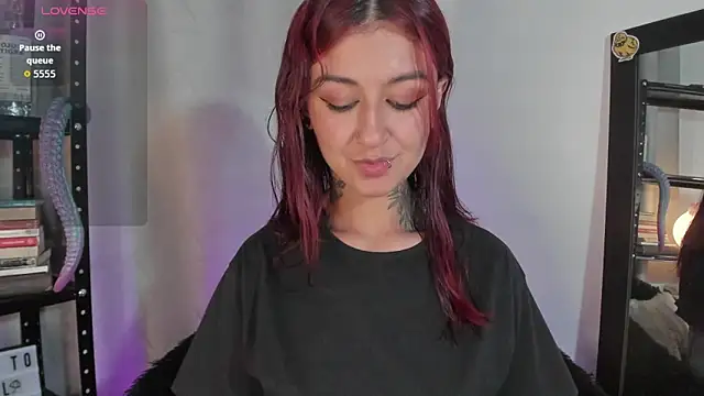 noemi foxxx online show from March 25, 2026, 3:11 pm