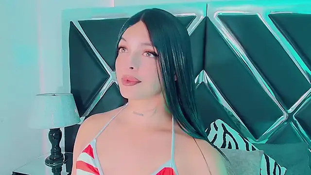 Snapshot of Emmaa_Saenz_ chatting on December 2, 2025, 6:09 pm Emmaa Saenz online show from December 2, 2025, 6:09 pm