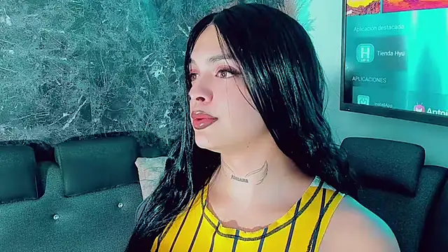 Snapshot of Emmaa_Saenz_ chatting on January 10, 2026, 9:43 pm Emmaa Saenz online show from January 10, 2026, 9:43 pm